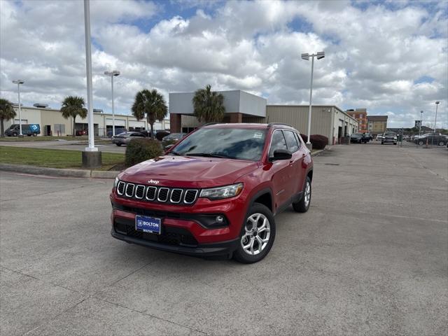 2025 Jeep Compass COMPASS LATITUDE 4X4