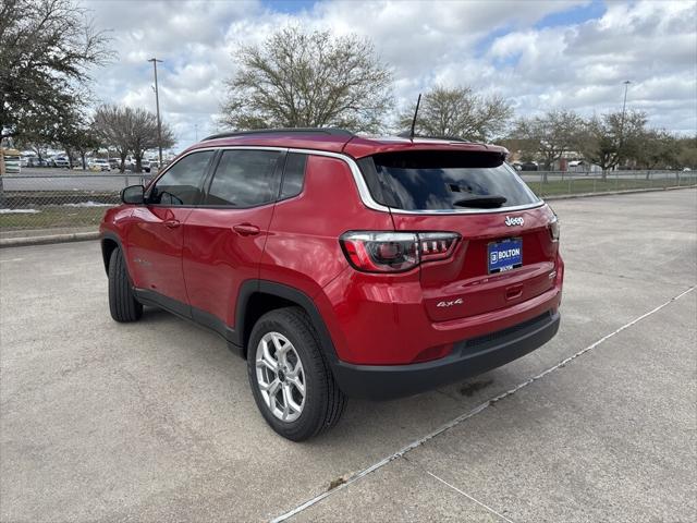 2025 Jeep Compass COMPASS LATITUDE 4X4