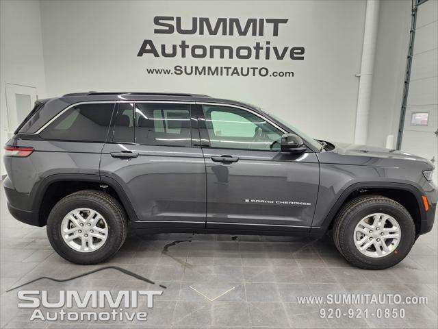 2025 Jeep Grand Cherokee GRAND CHEROKEE LAREDO 4X4
