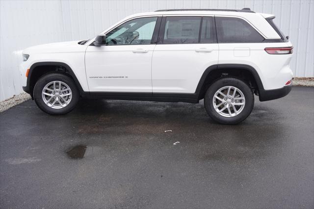 2025 Jeep Grand Cherokee GRAND CHEROKEE LAREDO X 4X4