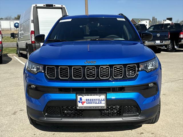 2025 Jeep Compass COMPASS LATITUDE 4X4
