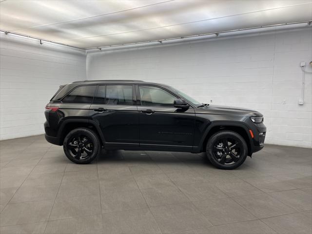 2025 Jeep Grand Cherokee GRAND CHEROKEE LIMITED 4X2