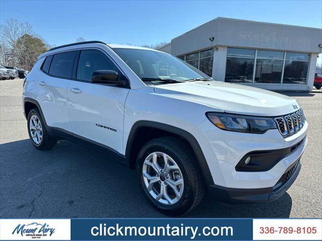 2025 Jeep Compass COMPASS LATITUDE 4X4