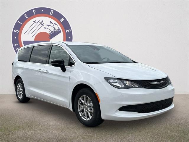 2025 Chrysler Voyager VOYAGER