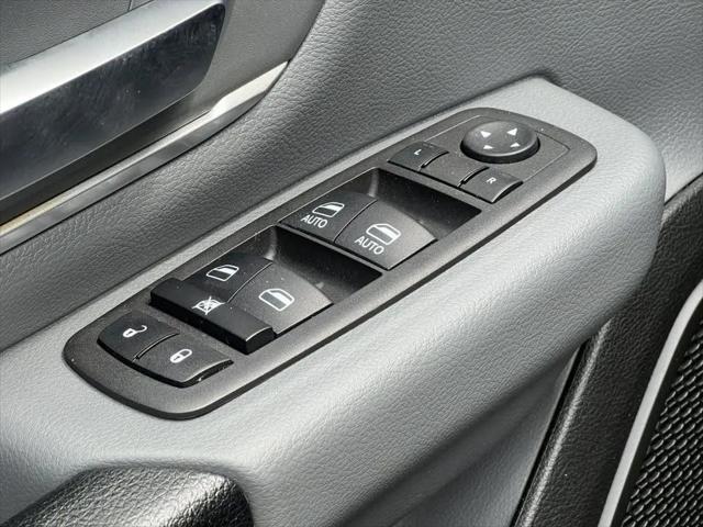 2022 Ram 1500 Big Horn Crew Cab 4x4 57 Box