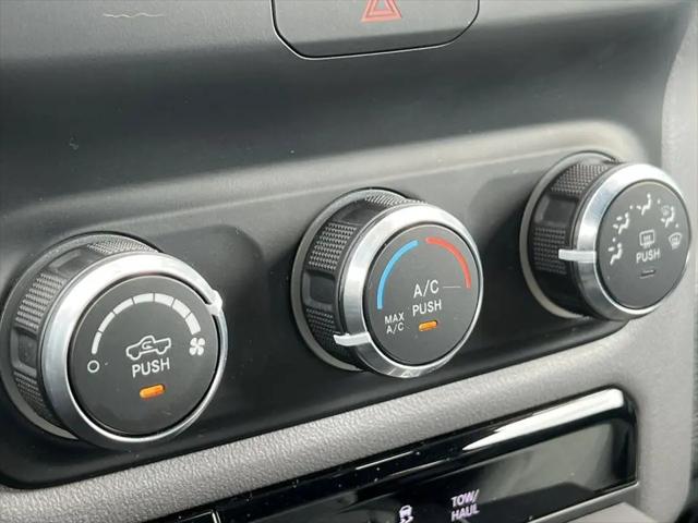 2022 Ram 1500 Big Horn Crew Cab 4x4 57 Box