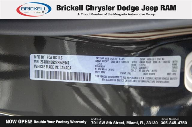 2025 Chrysler Pacifica Select