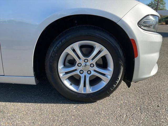 2022 Dodge Charger SXT RWD