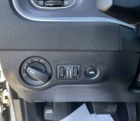 2022 Dodge Charger SXT RWD
