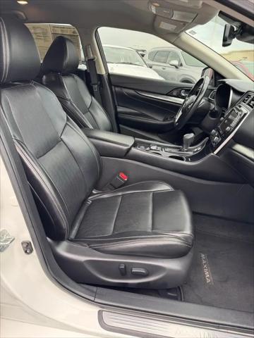 2022 Nissan Maxima SV Xtronic CVT