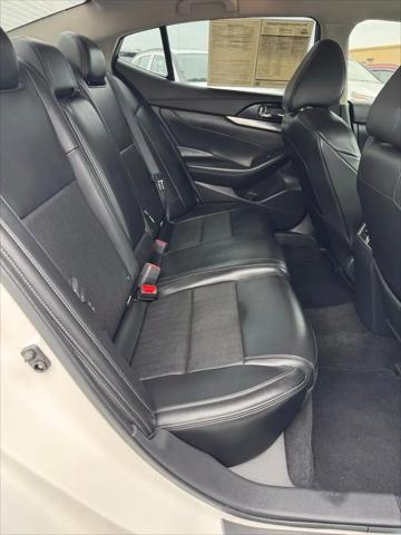 2022 Nissan Maxima SV Xtronic CVT