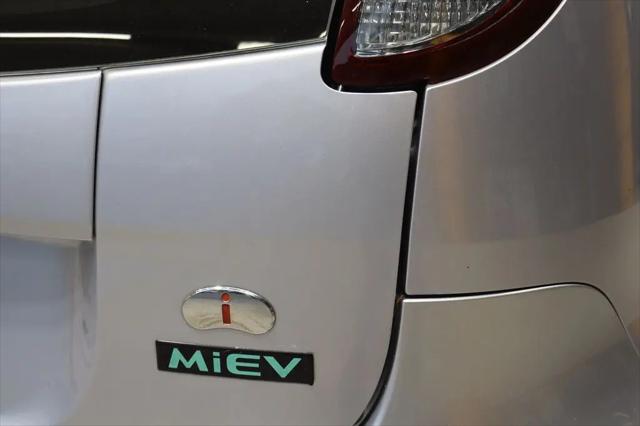 2012 Mitsubishi i-MiEV SE