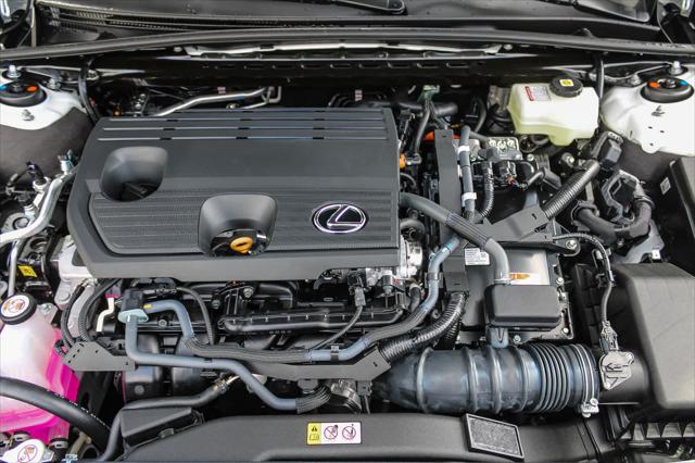 2025 Lexus ES 300h F SPORT Design