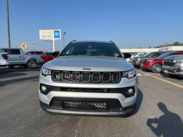 2025 Jeep Compass COMPASS LATITUDE 4X4