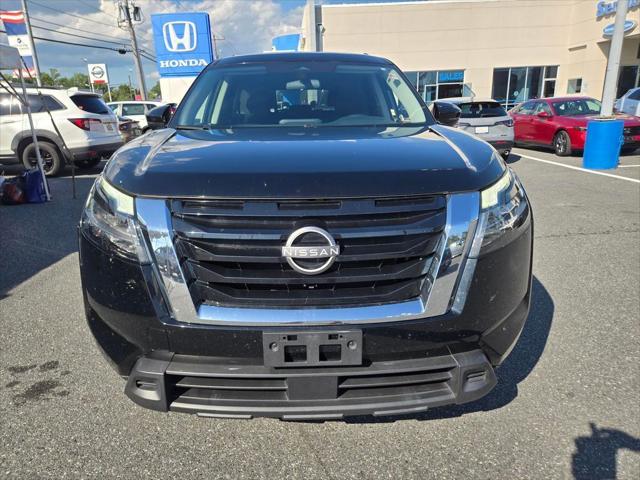 2022 Nissan Pathfinder SV 4WD 2022 Nissan Pathfinder SV 4WD