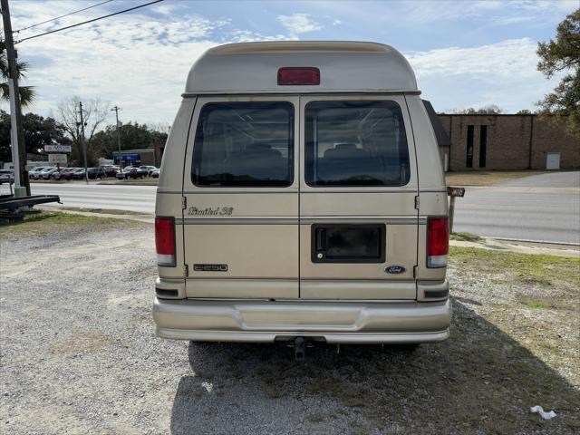2000 Ford E-250 Recreational
