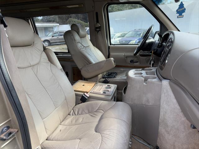 2000 Ford E-250 Recreational