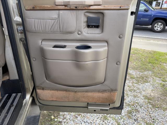 2000 Ford E-250 Recreational