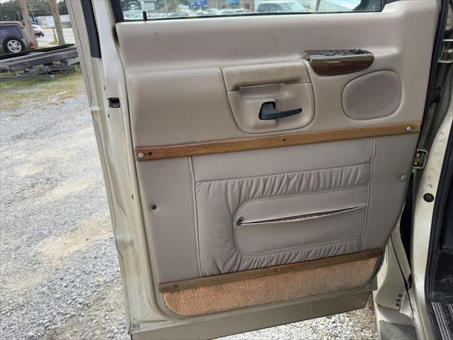 2000 Ford E-250 Recreational