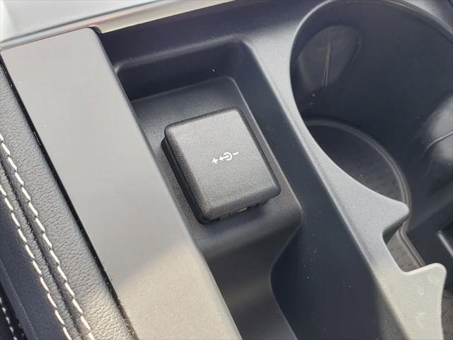 2025 Jaguar F-PACE R-Dynamic S P400 AWD Automatic