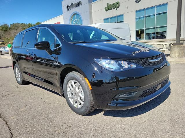 2025 Chrysler Voyager VOYAGER