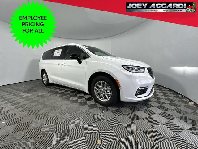 2025 Chrysler Pacifica PACIFICA SELECT