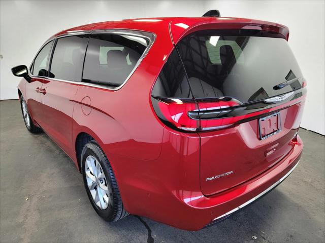 2025 Chrysler Pacifica PACIFICA SELECT AWD