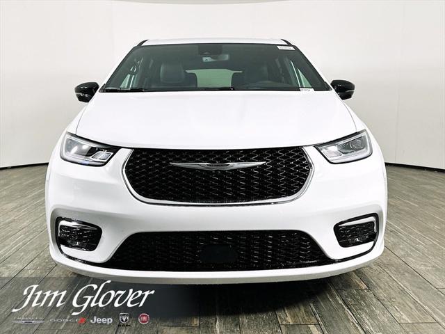 2025 Chrysler Pacifica PACIFICA SELECT