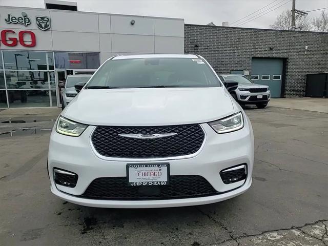 2025 Chrysler Pacifica PACIFICA SELECT