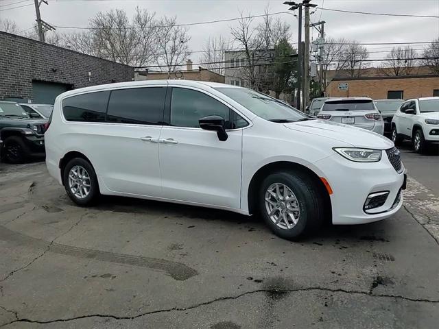 2025 Chrysler Pacifica PACIFICA SELECT