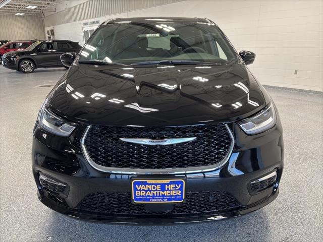2025 Chrysler Pacifica PACIFICA SELECT