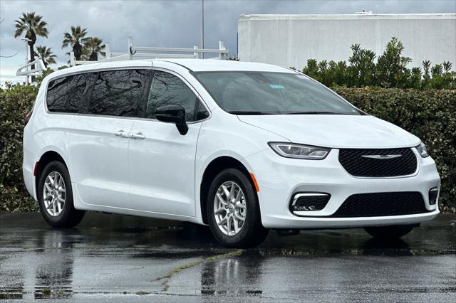 2025 Chrysler Pacifica PACIFICA SELECT