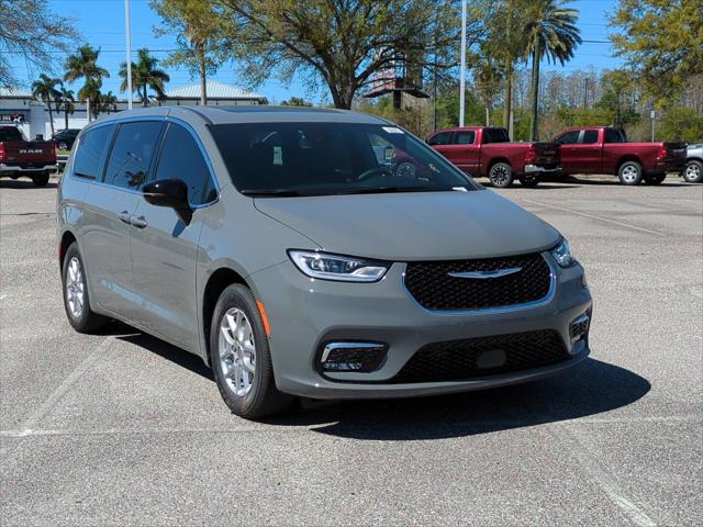 2025 Chrysler Pacifica PACIFICA SELECT