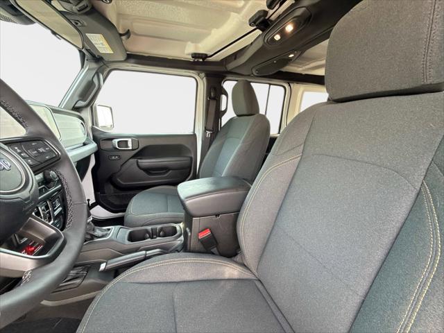 2025 Jeep Wrangler 4-Door Willys 4x4