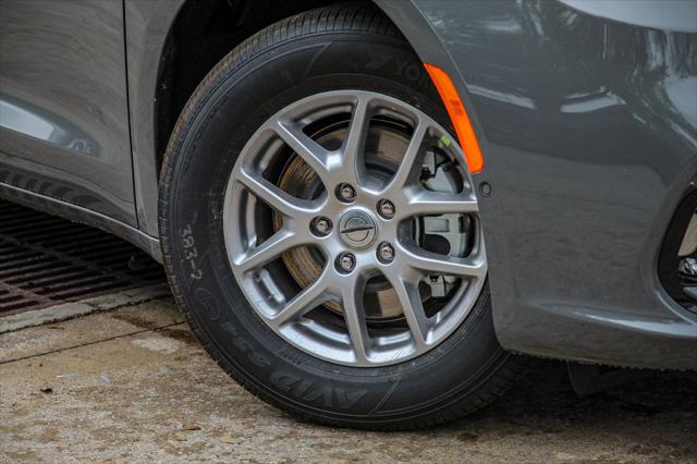 2025 Chrysler Pacifica PACIFICA SELECT