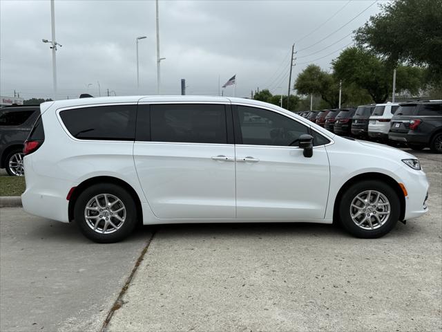 2025 Chrysler Pacifica PACIFICA SELECT
