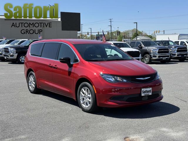 2025 Chrysler Voyager VOYAGER