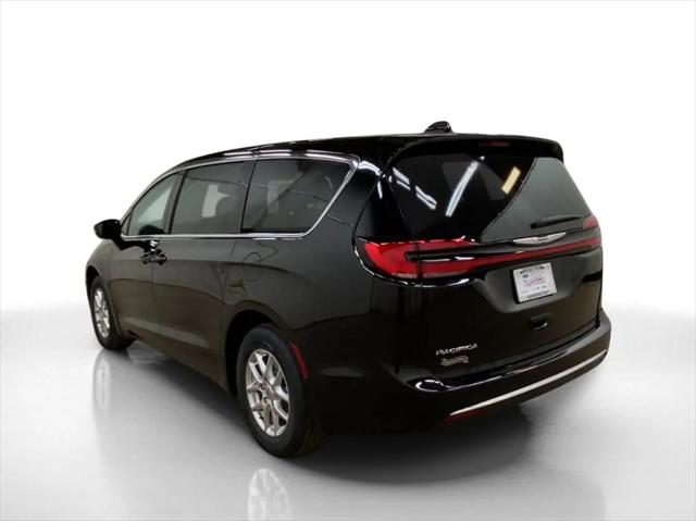 2025 Chrysler Pacifica PACIFICA SELECT