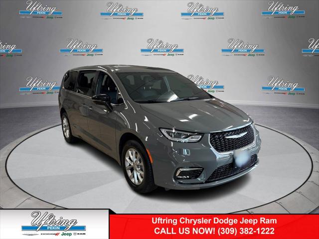 2025 Chrysler Pacifica PACIFICA SELECT AWD