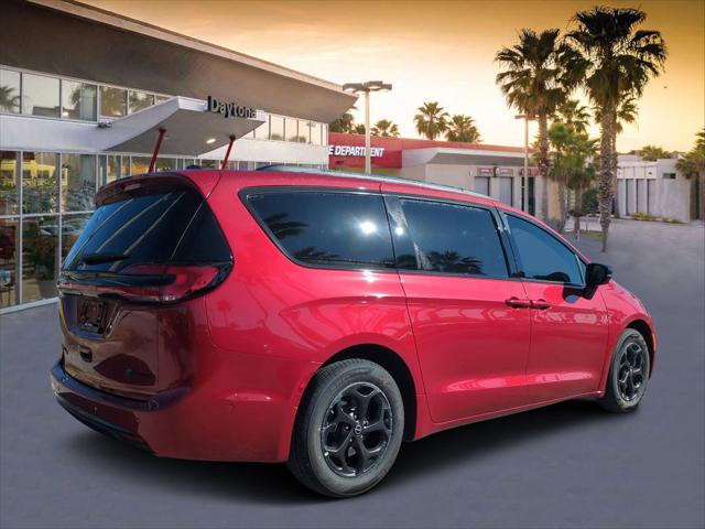 2025 Chrysler Pacifica Hybrid PACIFICA PLUG-IN HYBRID S APPEARANCE