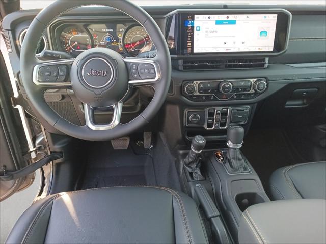 2025 Jeep Wrangler WRANGLER 4-DOOR SAHARA