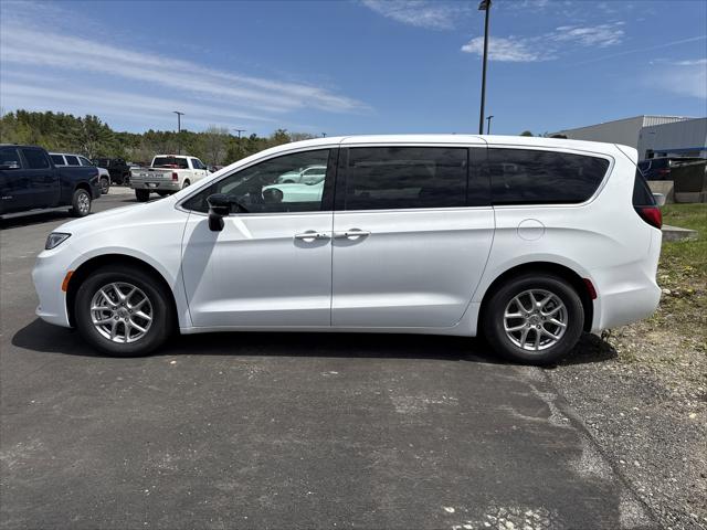 2025 Chrysler Pacifica PACIFICA SELECT