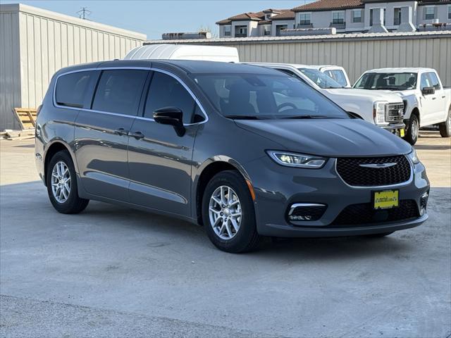 2025 Chrysler Pacifica PACIFICA SELECT