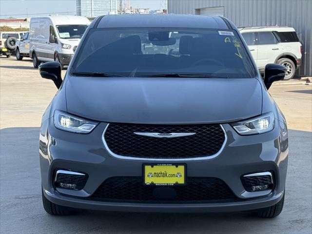 2025 Chrysler Pacifica PACIFICA SELECT