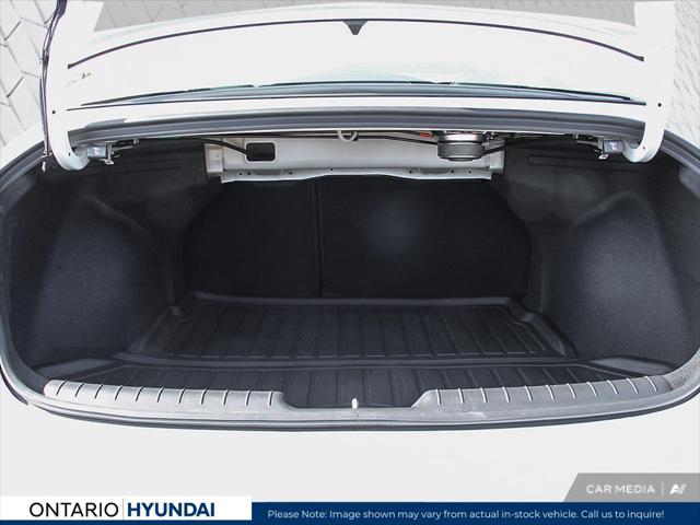 Elantra Luxury