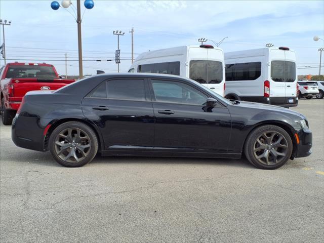 2020 Chrysler 300 Touring