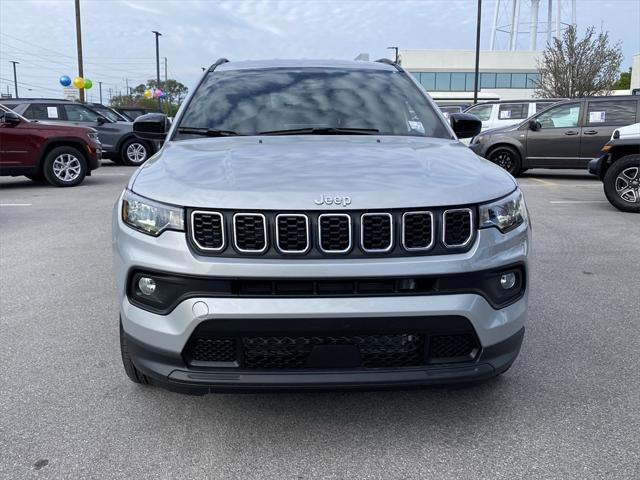 2025 Jeep Compass COMPASS LATITUDE 4X4