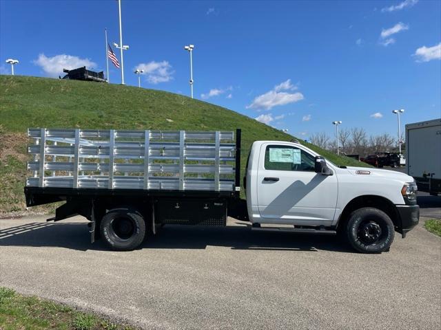 2024 RAM Ram 3500 Chassis Cab RAM 3500 TRADESMAN CHASSIS REGULAR CAB 4X4 84 CA