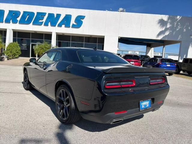 2022 Dodge Challenger SXT