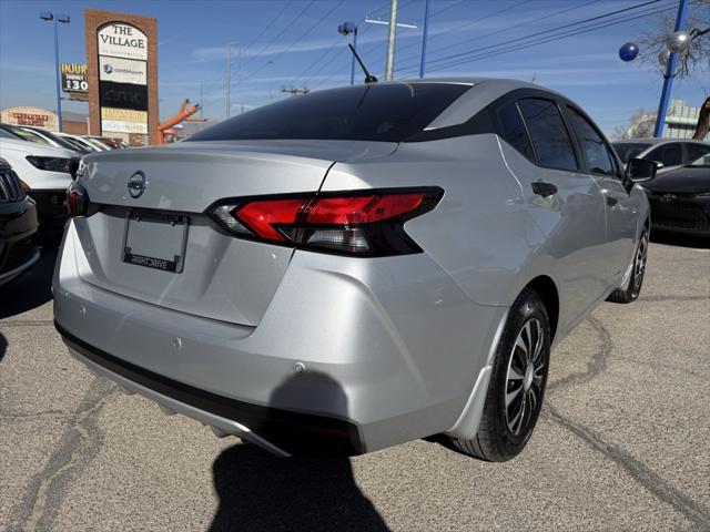 2021 Nissan Versa S Xtronic CVT